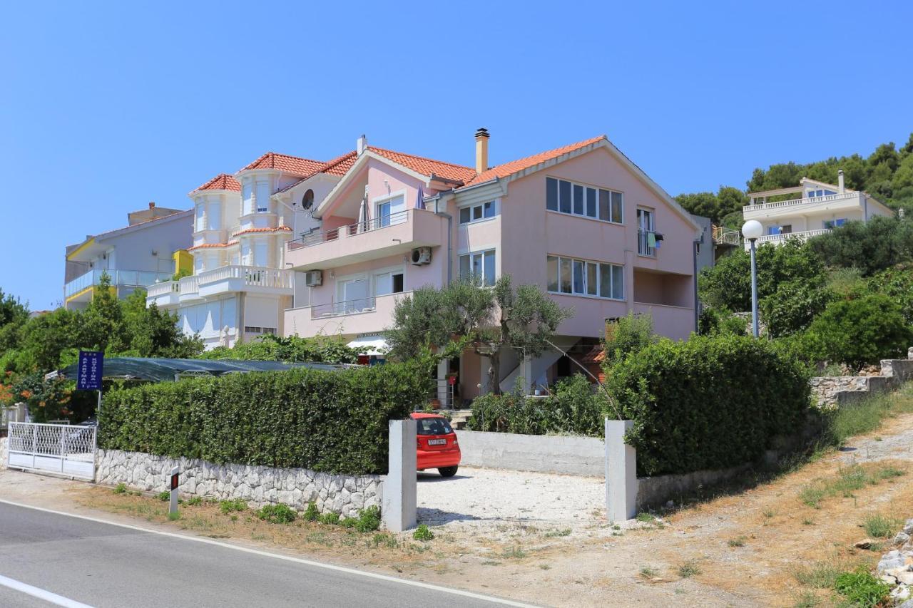 Apartments By The Sea Poljica, Trogir - 19316 Marina Buitenkant foto